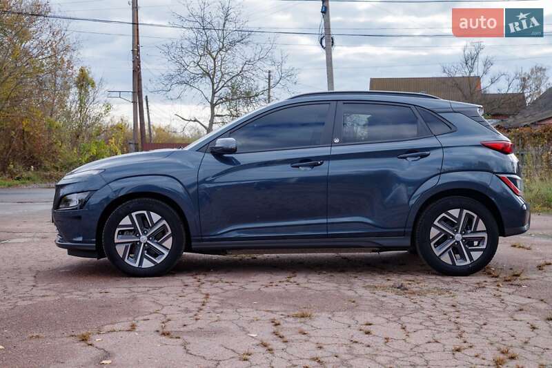 Внедорожник / Кроссовер Hyundai Kona Electric 2022 в Бердичеве