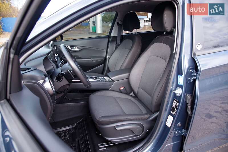 Внедорожник / Кроссовер Hyundai Kona Electric 2022 в Бердичеве