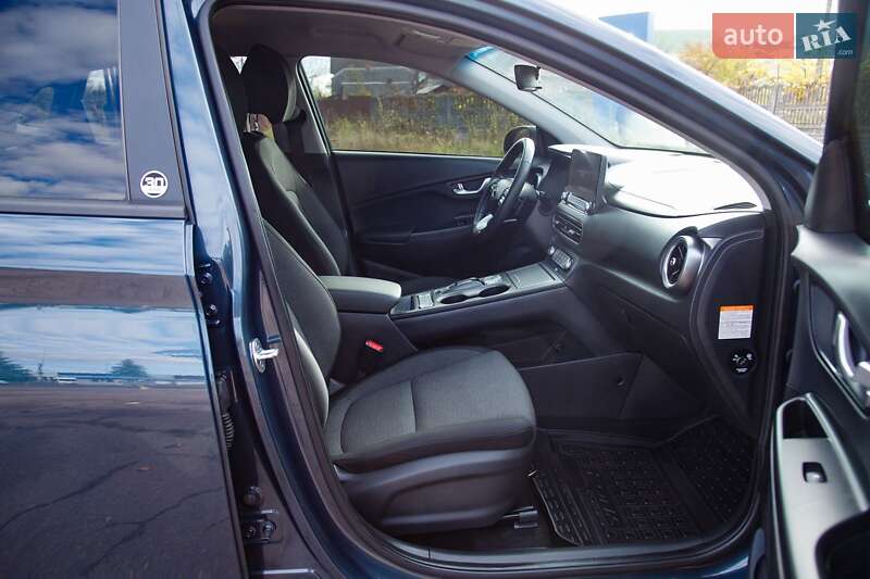 Внедорожник / Кроссовер Hyundai Kona Electric 2022 в Бердичеве