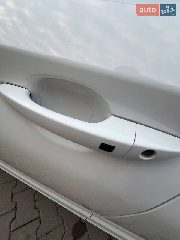 Позашляховик / Кросовер Hyundai Kona Electric 2021 в Житомирі