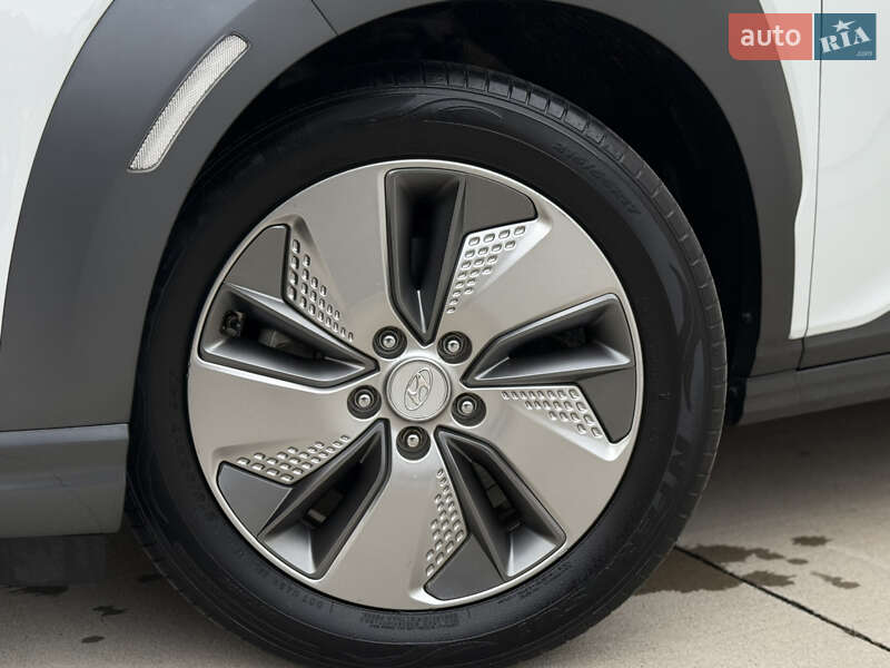 Позашляховик / Кросовер Hyundai Kona Electric 2020 в Луцьку фото 3 Позашляховик / Кросовер Hyundai Kona Electric 2020 в Луцьку