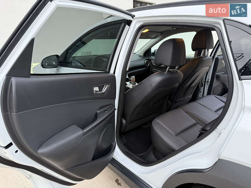 Позашляховик / Кросовер Hyundai Kona Electric 2020 в Луцьку фото 40 Позашляховик / Кросовер Hyundai Kona Electric 2020 в Луцьку
