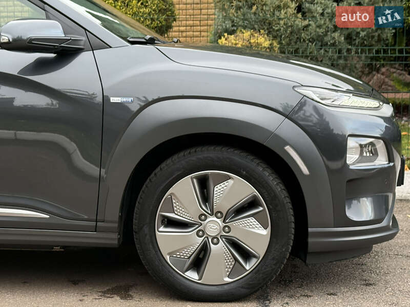 Внедорожник / Кроссовер Hyundai Kona Electric 2020 в Ровно