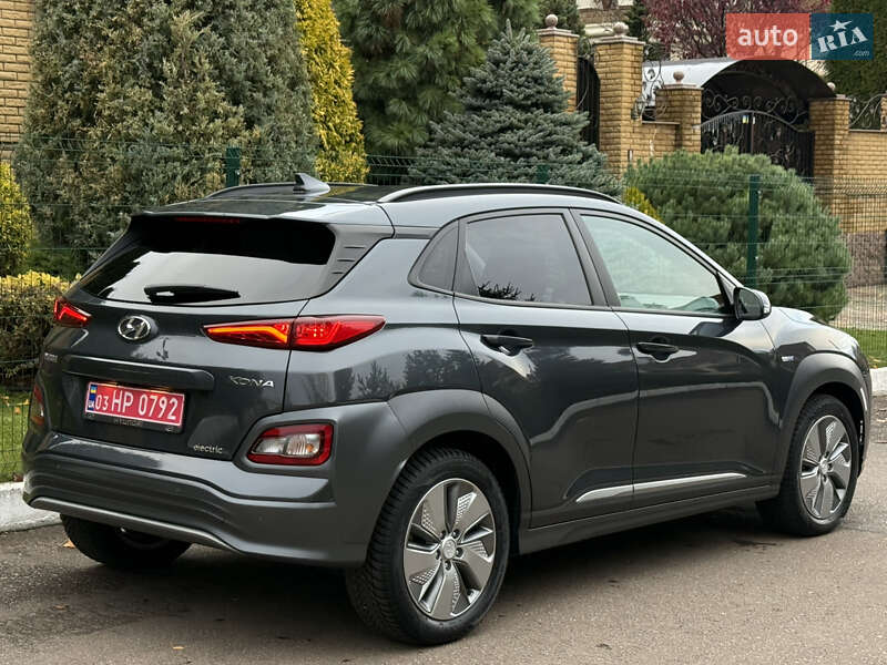 Внедорожник / Кроссовер Hyundai Kona Electric 2020 в Ровно