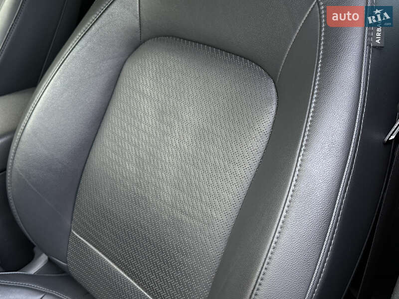 Внедорожник / Кроссовер Hyundai Kona Electric 2020 в Ровно