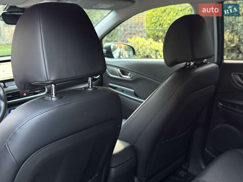 Внедорожник / Кроссовер Hyundai Kona Electric 2020 в Ровно