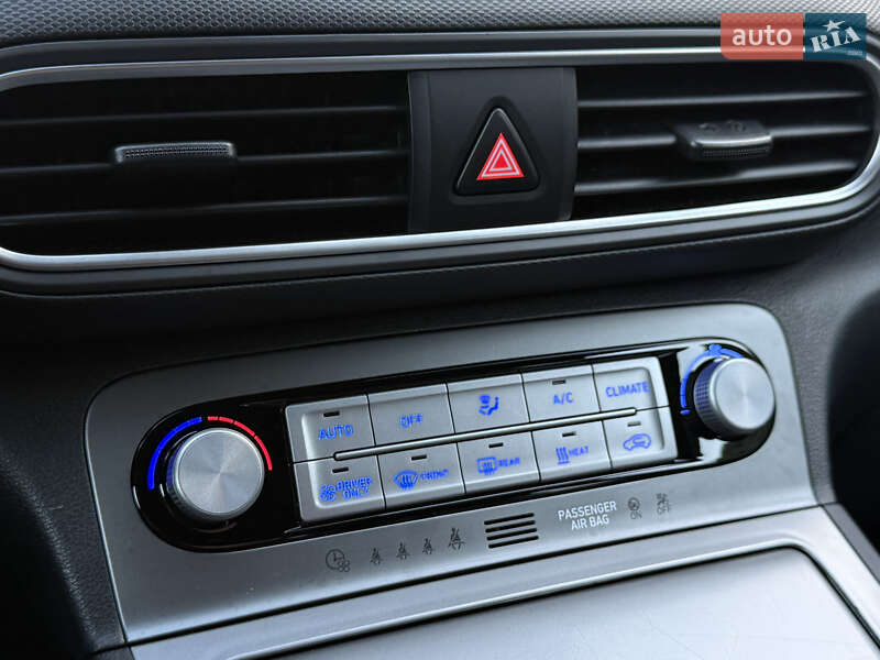 Внедорожник / Кроссовер Hyundai Kona Electric 2020 в Ровно