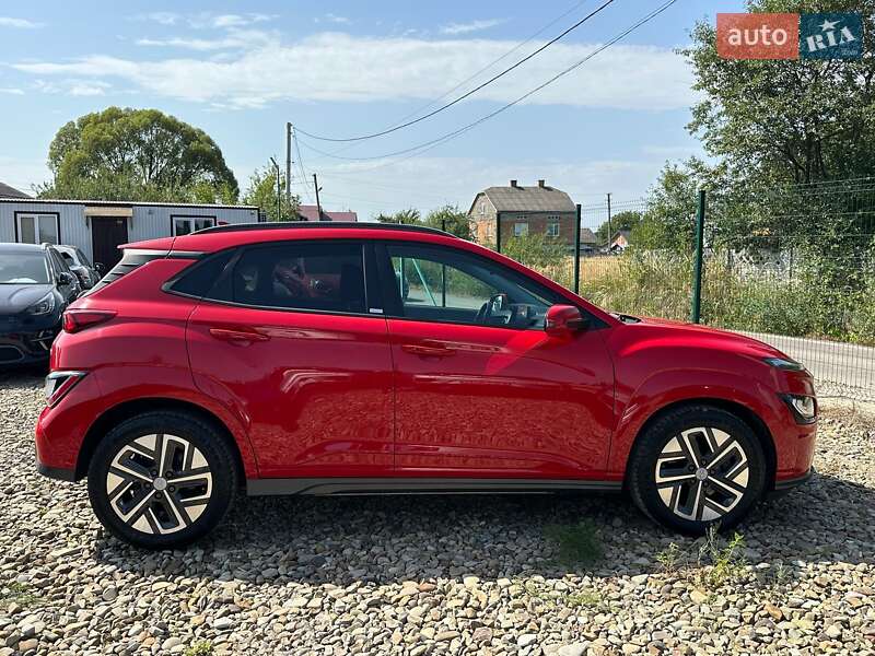 Внедорожник / Кроссовер Hyundai Kona Electric 2021 в Львове