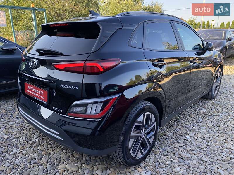 Внедорожник / Кроссовер Hyundai Kona Electric 2021 в Львове
