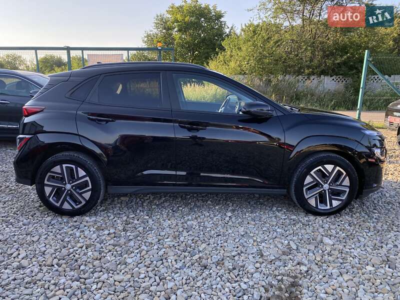 Внедорожник / Кроссовер Hyundai Kona Electric 2021 в Львове