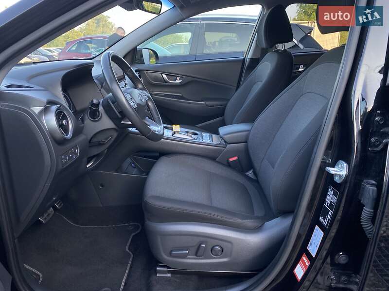 Внедорожник / Кроссовер Hyundai Kona Electric 2021 в Львове