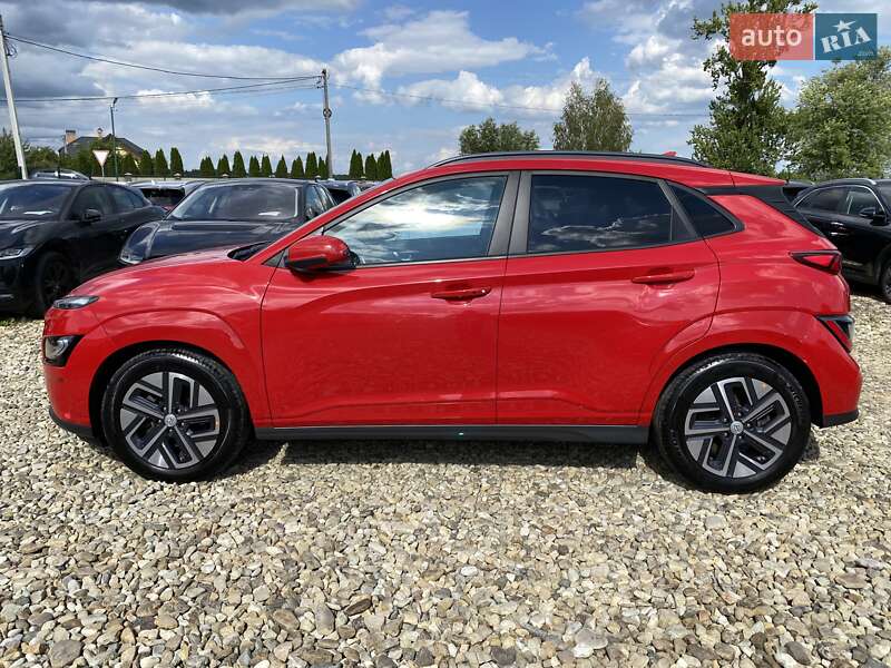 Внедорожник / Кроссовер Hyundai Kona Electric 2022 в Львове