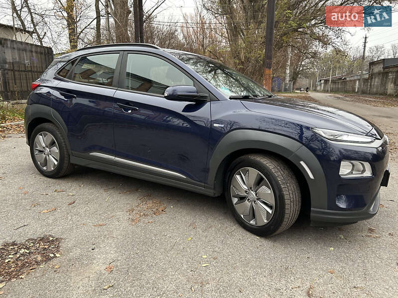 Позашляховик / Кросовер Hyundai Kona Electric 2020 в Дніпрі
