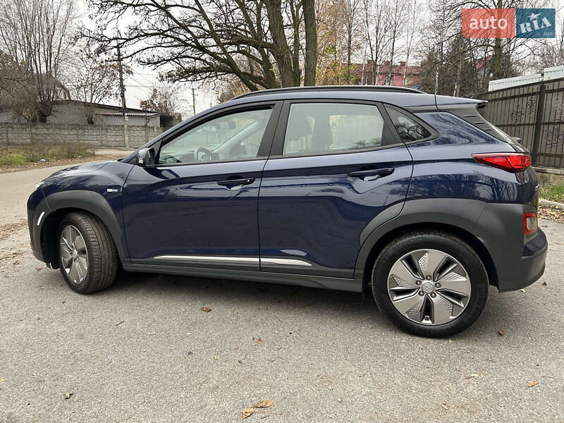 Позашляховик / Кросовер Hyundai Kona Electric 2020 в Дніпрі