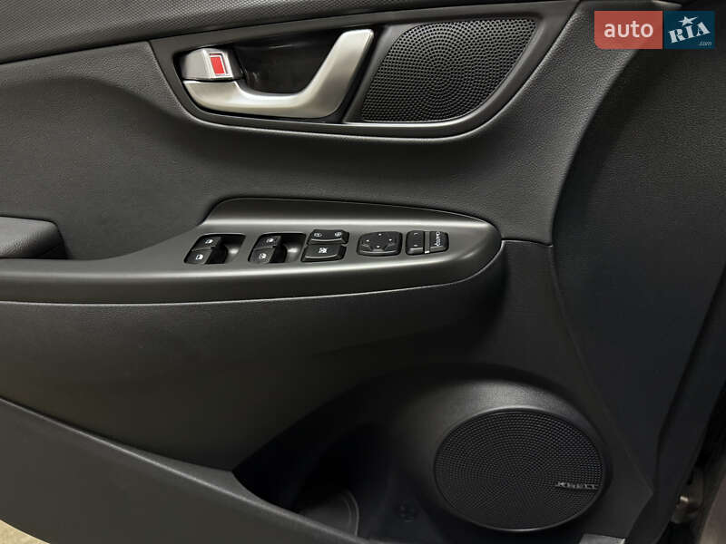 Внедорожник / Кроссовер Hyundai Kona Electric 2021 в Львове