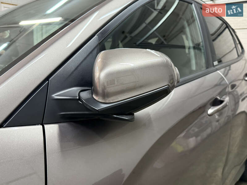 Внедорожник / Кроссовер Hyundai Kona Electric 2021 в Львове