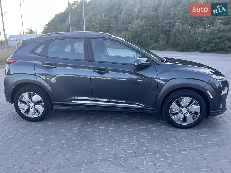 Внедорожник / Кроссовер Hyundai Kona Electric 2020 в Виннице