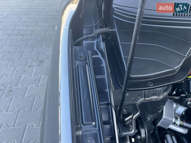 Внедорожник / Кроссовер Hyundai Kona Electric 2020 в Виннице