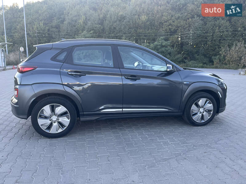 Внедорожник / Кроссовер Hyundai Kona Electric 2020 в Виннице