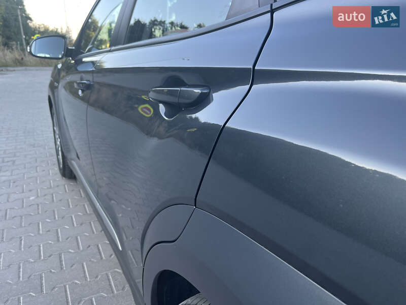 Внедорожник / Кроссовер Hyundai Kona Electric 2020 в Виннице