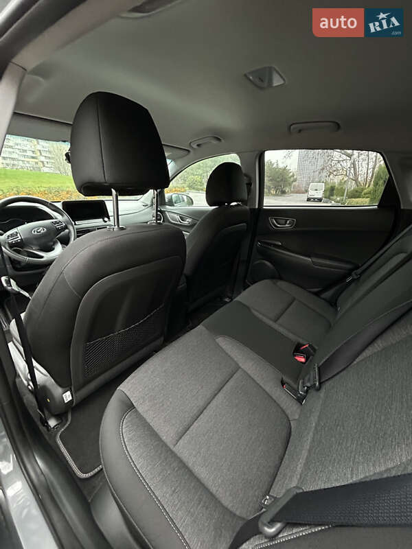 Внедорожник / Кроссовер Hyundai Kona Electric 2020 в Днепре фото 28 Внедорожник / Кроссовер Hyundai Kona Electric 2020 в Днепре