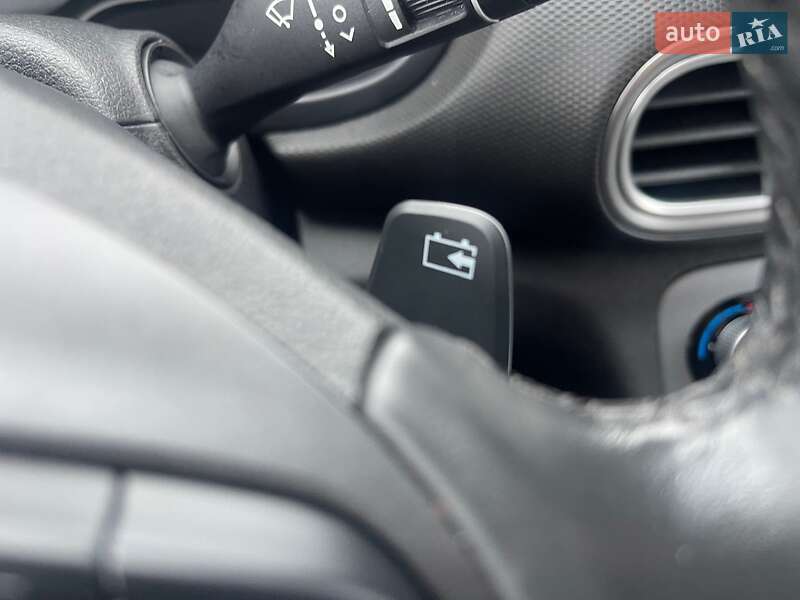 Внедорожник / Кроссовер Hyundai Kona Electric 2020 в Ровно