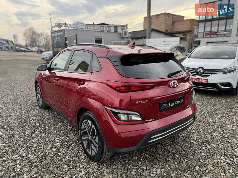Внедорожник / Кроссовер Hyundai Kona Electric 2022 в Ивано-Франковске