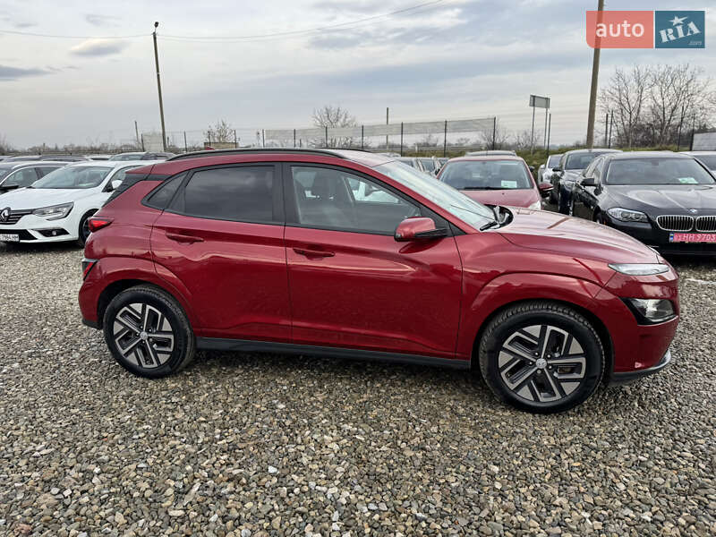 Внедорожник / Кроссовер Hyundai Kona Electric 2022 в Ивано-Франковске