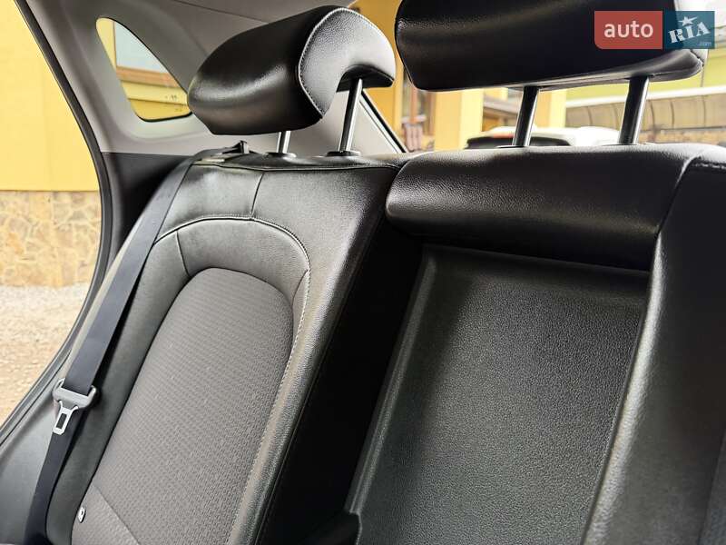 Позашляховик / Кросовер Hyundai Kona Electric 2020 в Львові фото 57 Позашляховик / Кросовер Hyundai Kona Electric 2020 в Львові