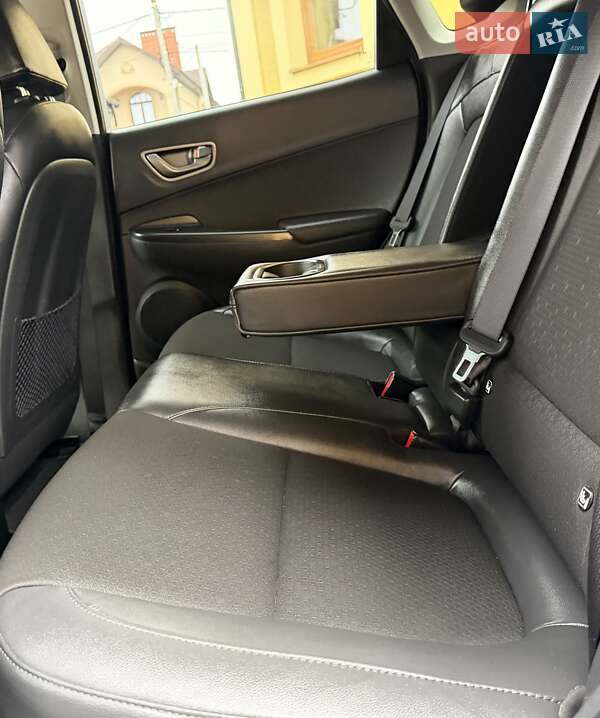 Позашляховик / Кросовер Hyundai Kona Electric 2020 в Львові фото 92 Позашляховик / Кросовер Hyundai Kona Electric 2020 в Львові