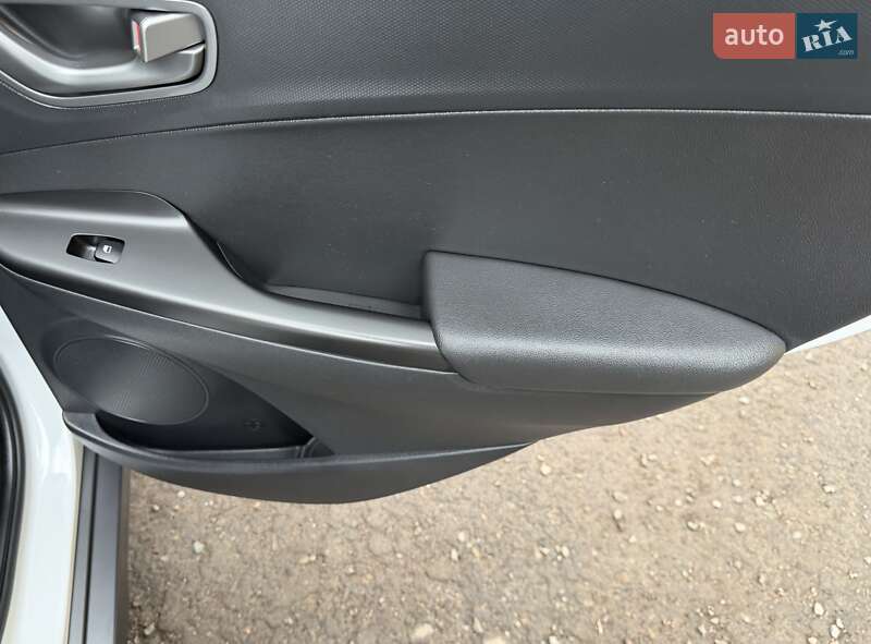 Позашляховик / Кросовер Hyundai Kona Electric 2020 в Львові фото 112 Позашляховик / Кросовер Hyundai Kona Electric 2020 в Львові