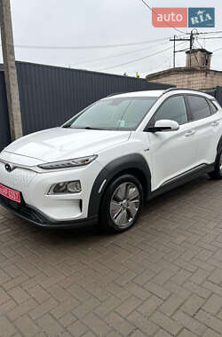 Позашляховик / Кросовер Hyundai Kona Electric 2020 в Рівному