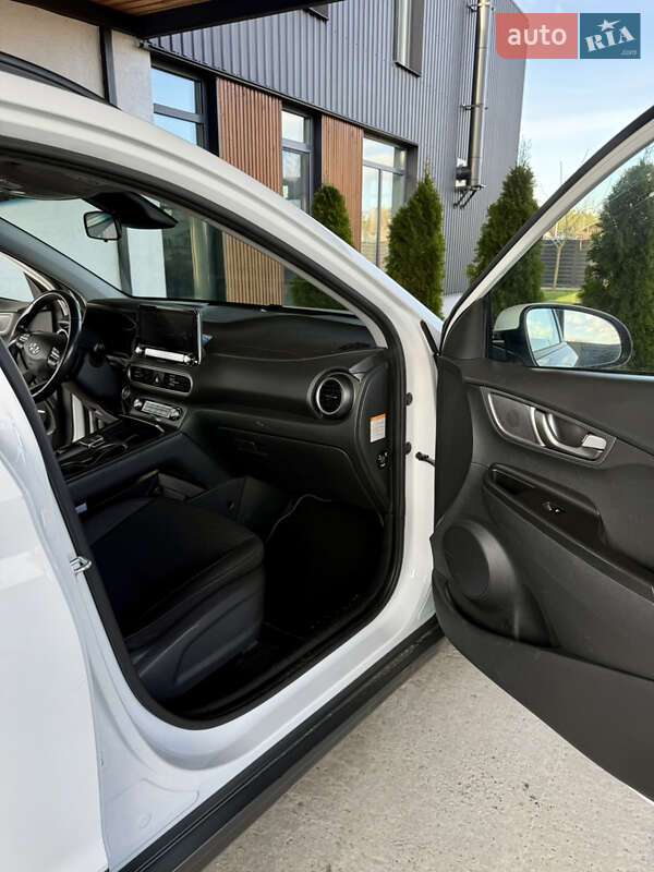 Внедорожник / Кроссовер Hyundai Kona Electric 2020 в Киеве фото 21 Внедорожник / Кроссовер Hyundai Kona Electric 2020 в Киеве