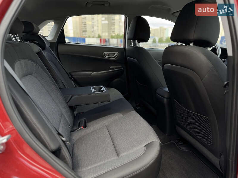 Внедорожник / Кроссовер Hyundai Kona Electric 2020 в Киеве фото 24 Внедорожник / Кроссовер Hyundai Kona Electric 2020 в Киеве