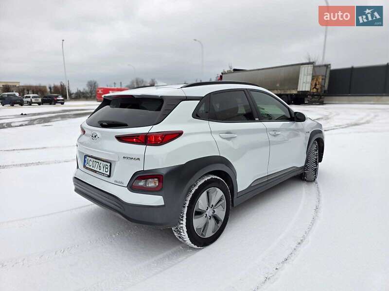 Внедорожник / Кроссовер Hyundai Kona Electric 2020 в Луцке