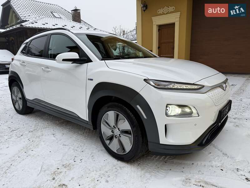 Внедорожник / Кроссовер Hyundai Kona Electric 2021 в Львове