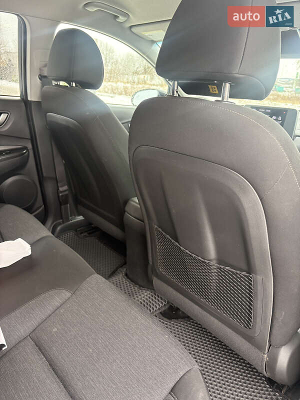 Внедорожник / Кроссовер Hyundai Kona Electric 2021 в Клевани