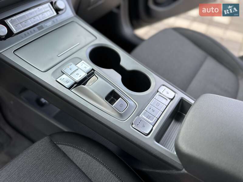 Внедорожник / Кроссовер Hyundai Kona Electric 2021 в Стрые