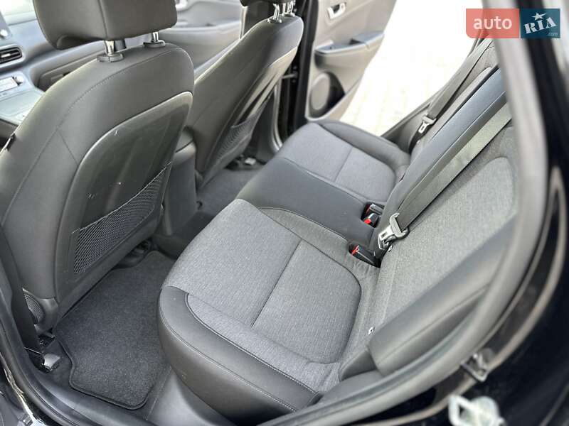 Внедорожник / Кроссовер Hyundai Kona Electric 2021 в Стрые