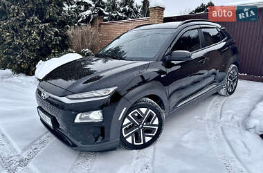 Внедорожник / Кроссовер Hyundai Kona Electric 2020 в Киеве