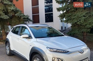Внедорожник / Кроссовер Hyundai Kona Electric 2020 в Киеве