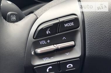Позашляховик / Кросовер Hyundai Kona 2019 в 