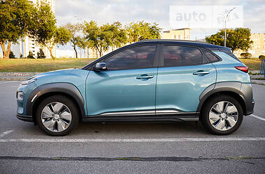 Позашляховик / Кросовер Hyundai Kona 2020 в Києві