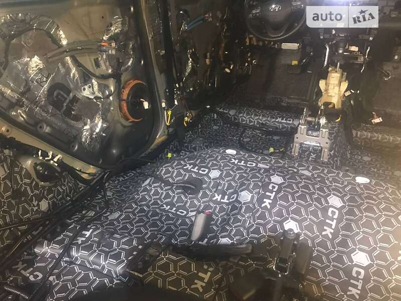 Внедорожник / Кроссовер Hyundai Kona 2019 в Днепре