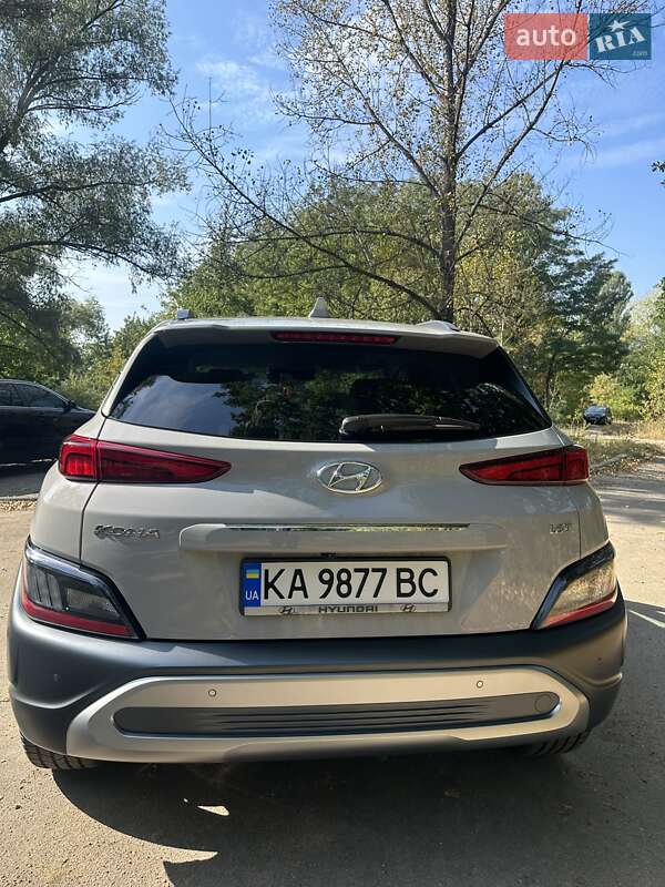 Внедорожник / Кроссовер Hyundai Kona 2021 в Киеве