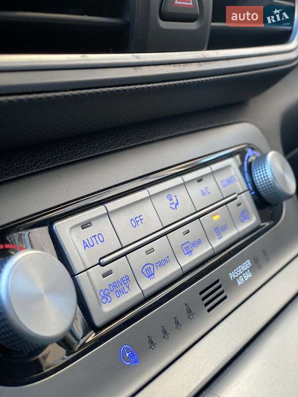 Позашляховик / Кросовер Hyundai Kona 2020 в Львові