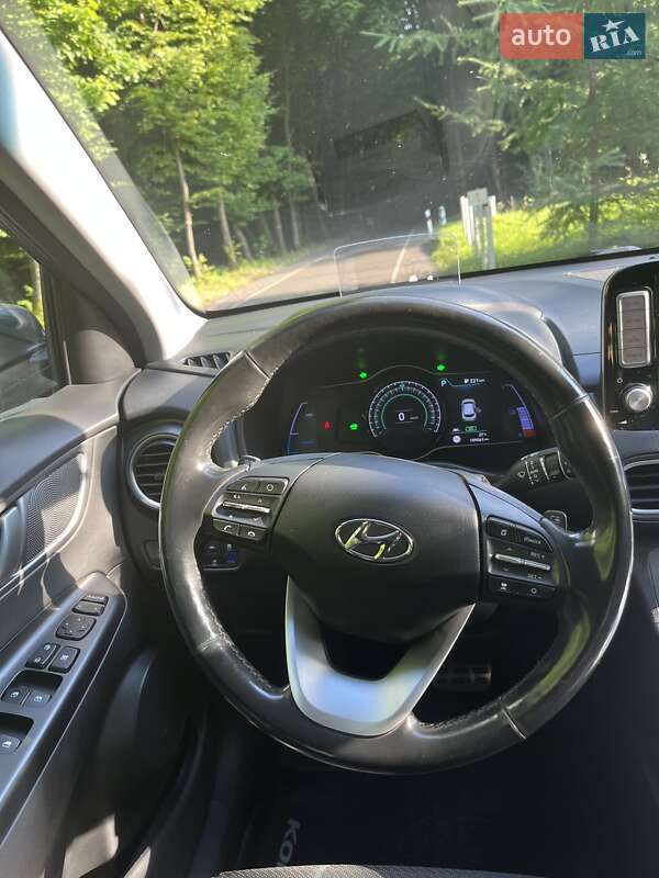 Позашляховик / Кросовер Hyundai Kona 2019 в Луцьку