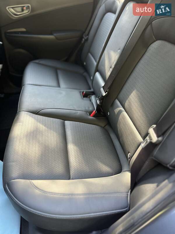 Позашляховик / Кросовер Hyundai Kona 2019 в Луцьку