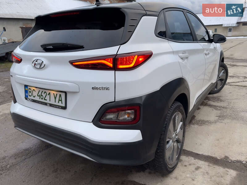 Внедорожник / Кроссовер Hyundai Kona 2021 в Львове