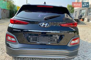 Внедорожник / Кроссовер Hyundai Kona 2019 в 